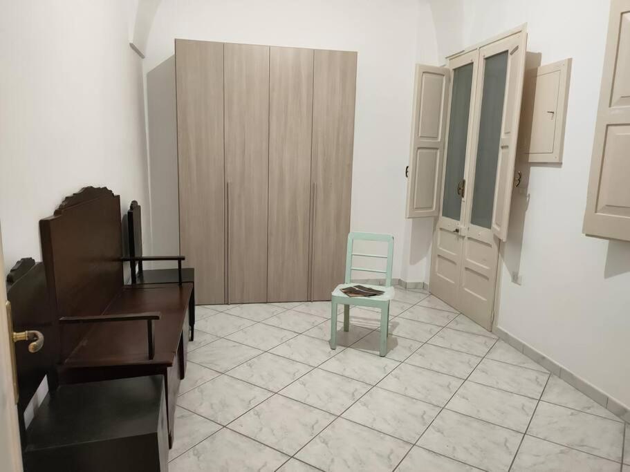 Appartamento In Pieno Centro A Lecce Exteriör bild